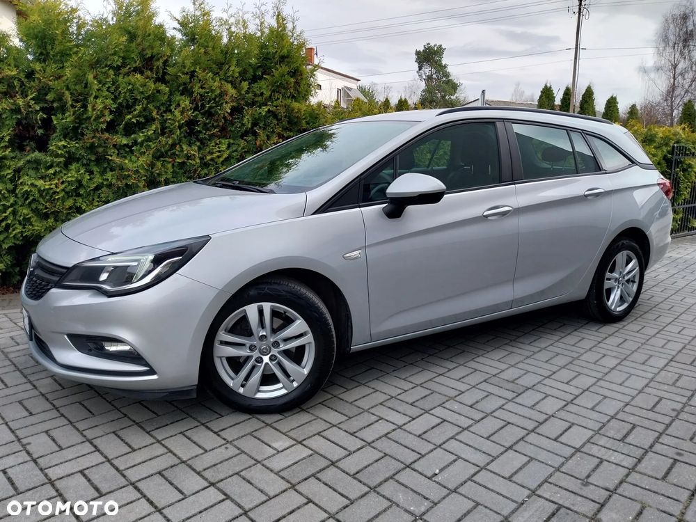 Opel Astra 1.6 CDTI Enjoy - 2