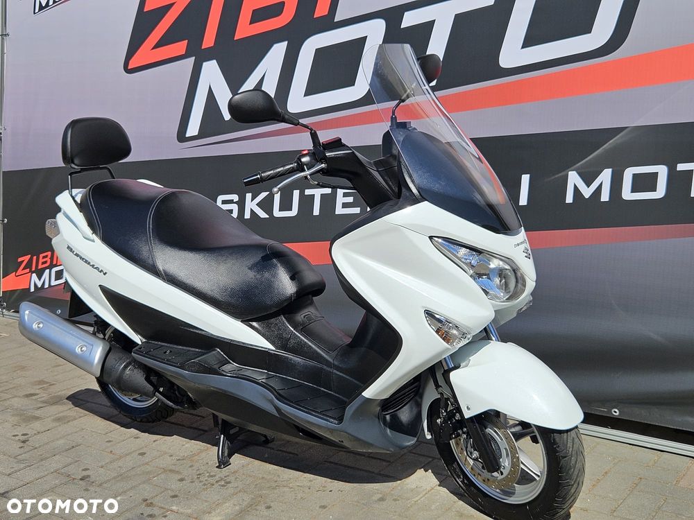 Suzuki Burgman - 17