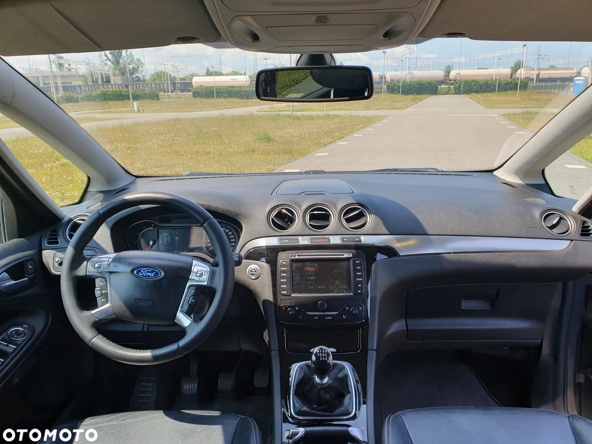 Ford S-Max - 10