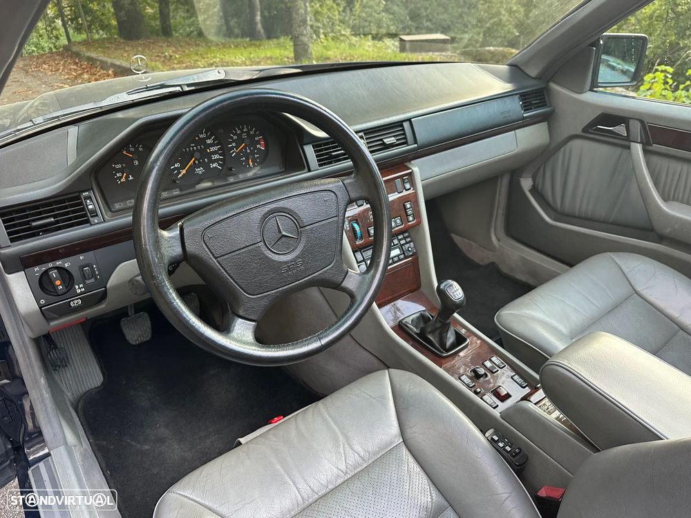 Mercedes-Benz E 200 - 17