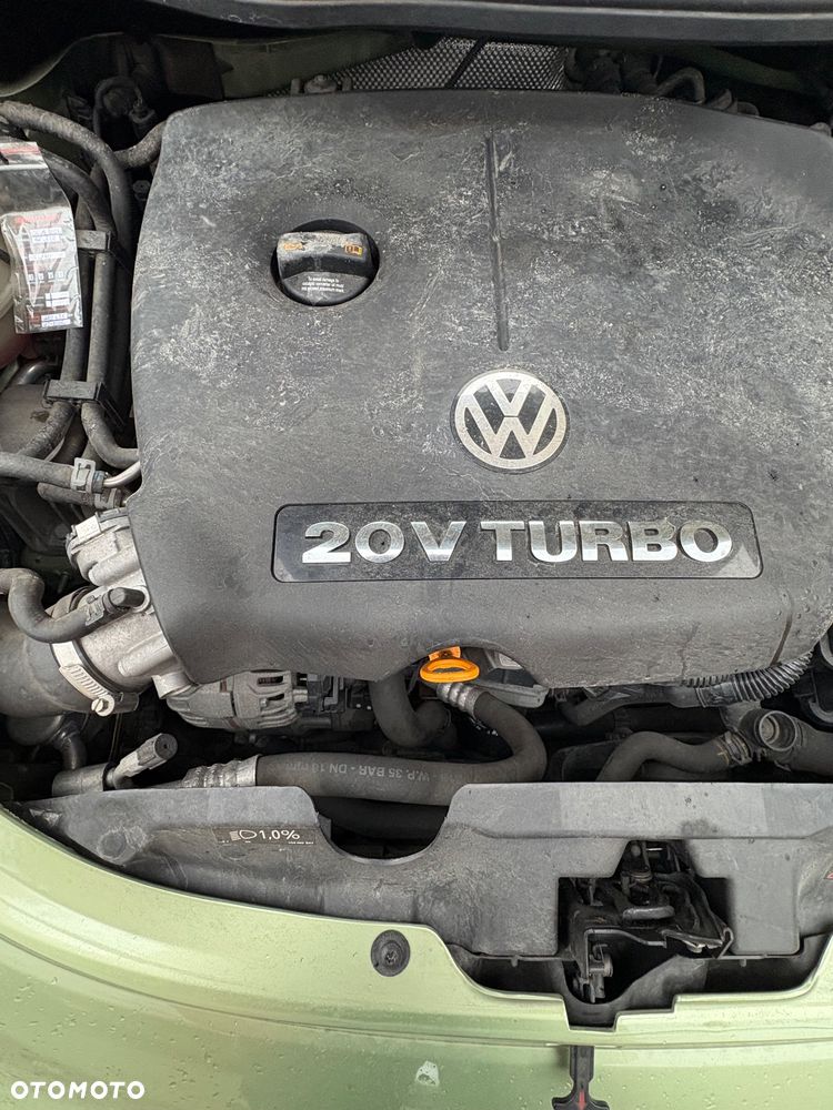 Volkswagen New Beetle 1.8T - 8