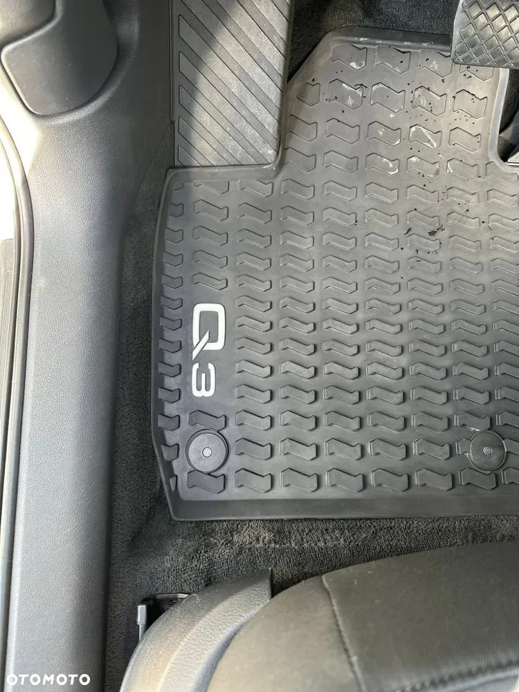 Audi Q3 2.0 TDI S tronic - 25