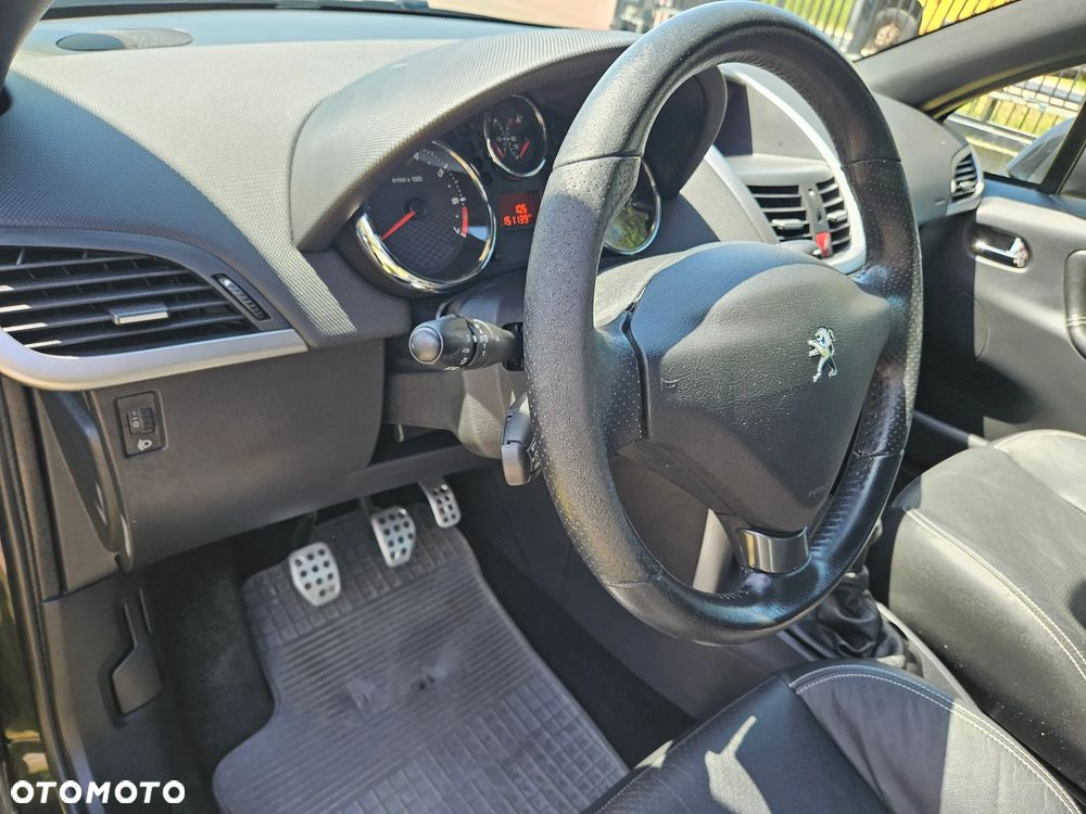 Peugeot 207 CC - 18