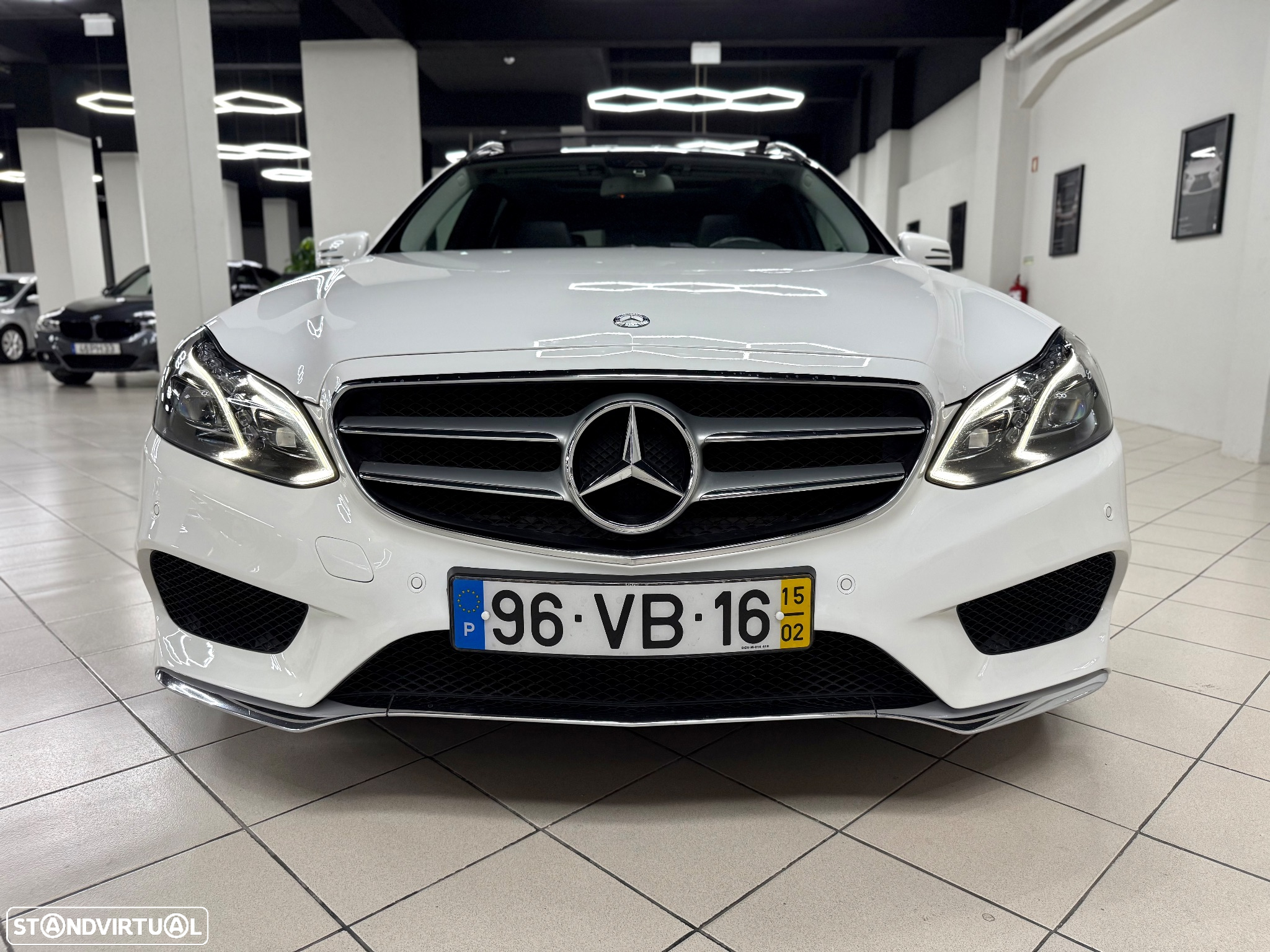 Mercedes-Benz E 300 Bluetec Hybrid Avantgarde - 6