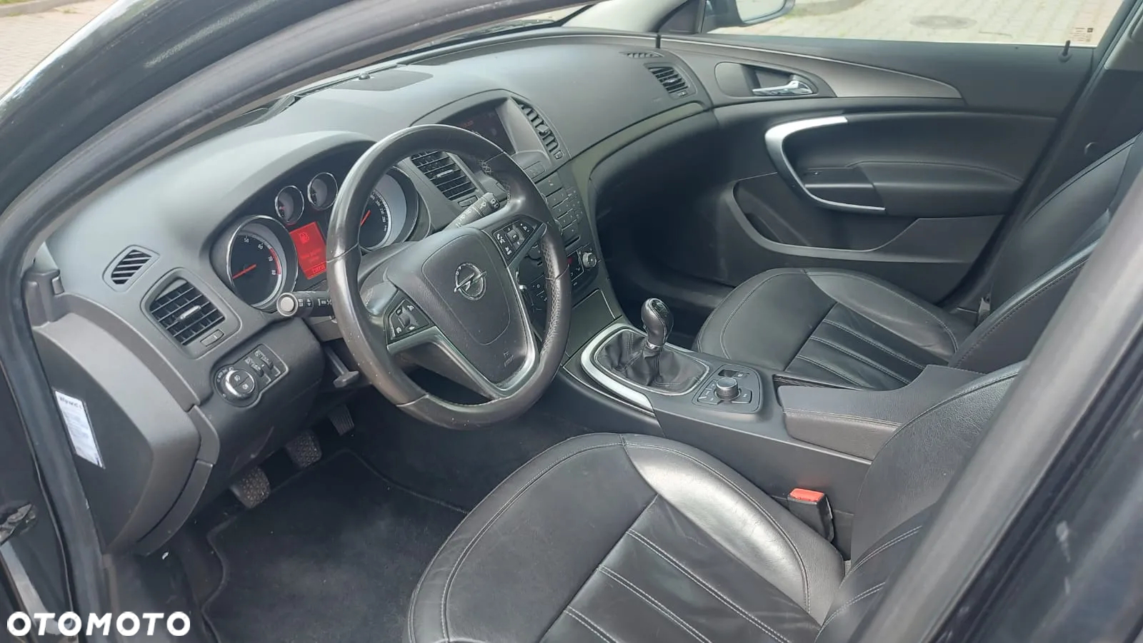 Opel Insignia 1.6 T Cosmo - 11