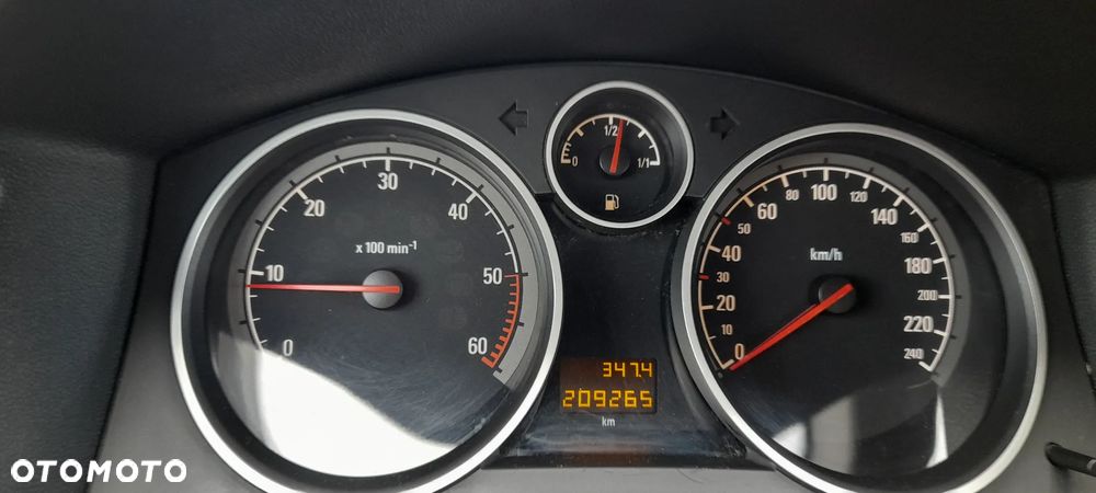 Opel Astra 1.9 CDTI Edition - 12