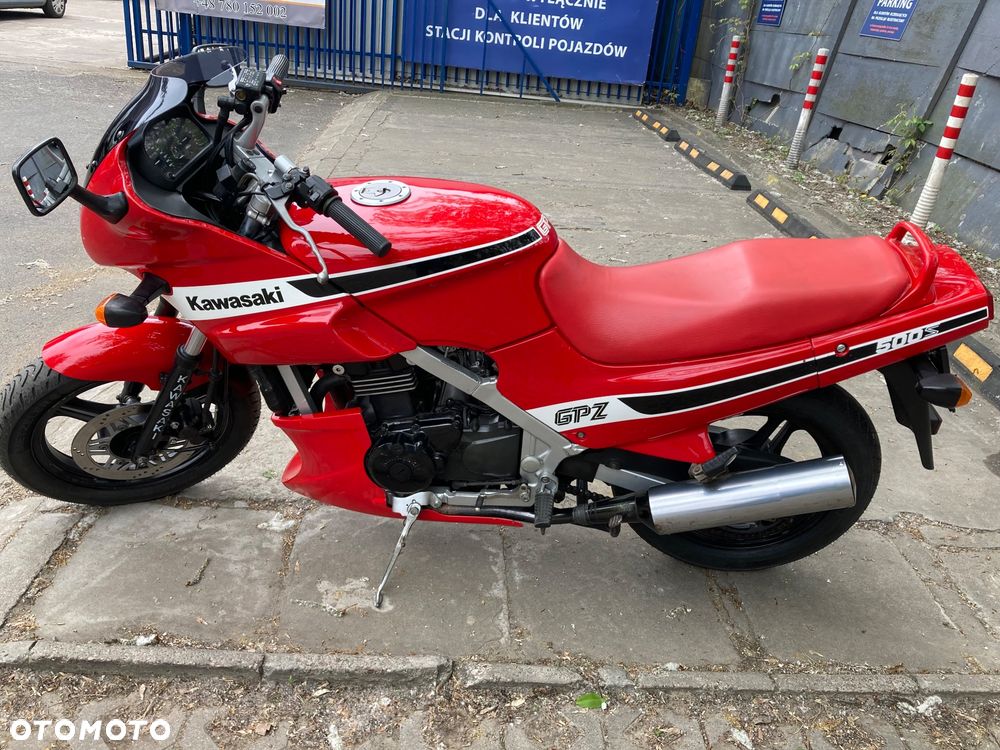 Kawasaki GPZ - 7