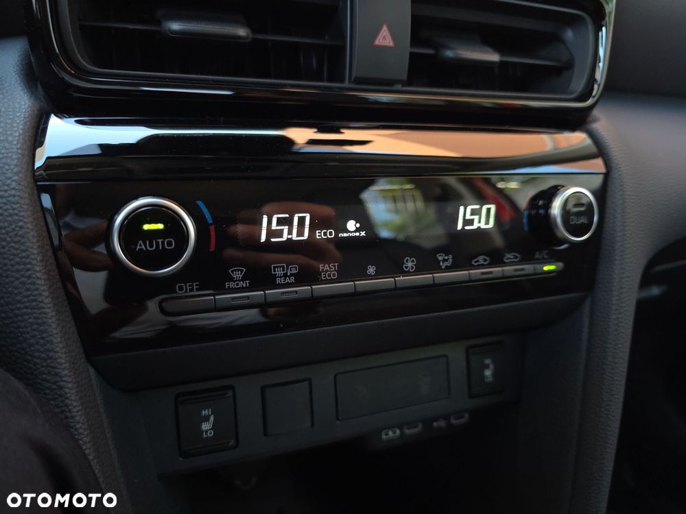 Toyota Yaris Cross Hybrid 1.5 Executive - 25