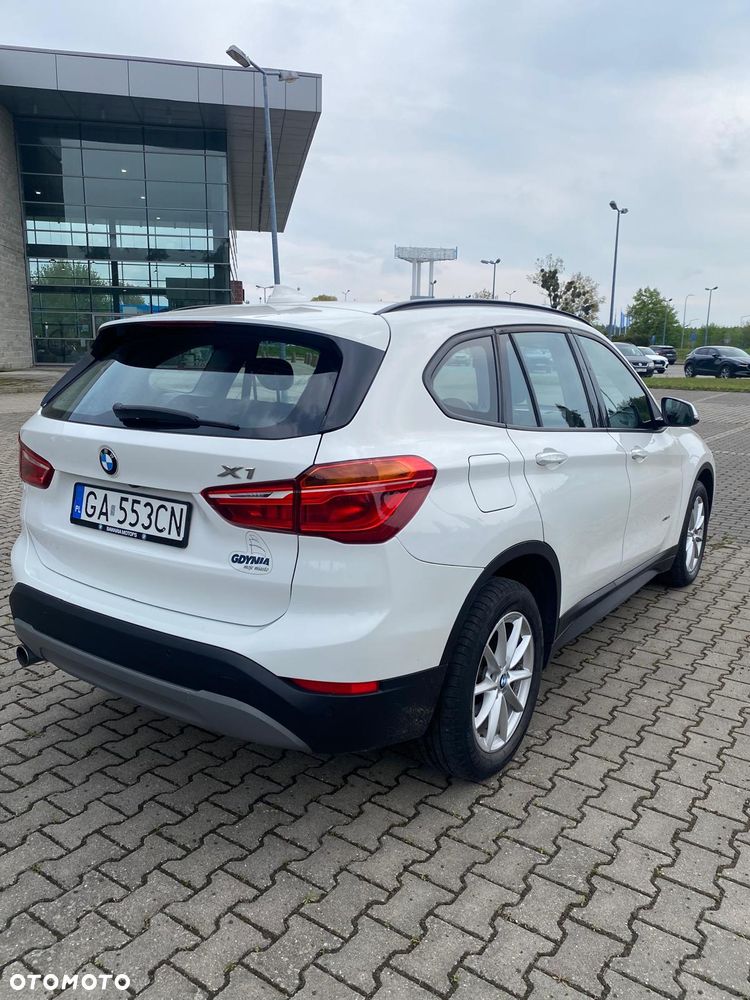 BMW X1 sDrive18i - 5