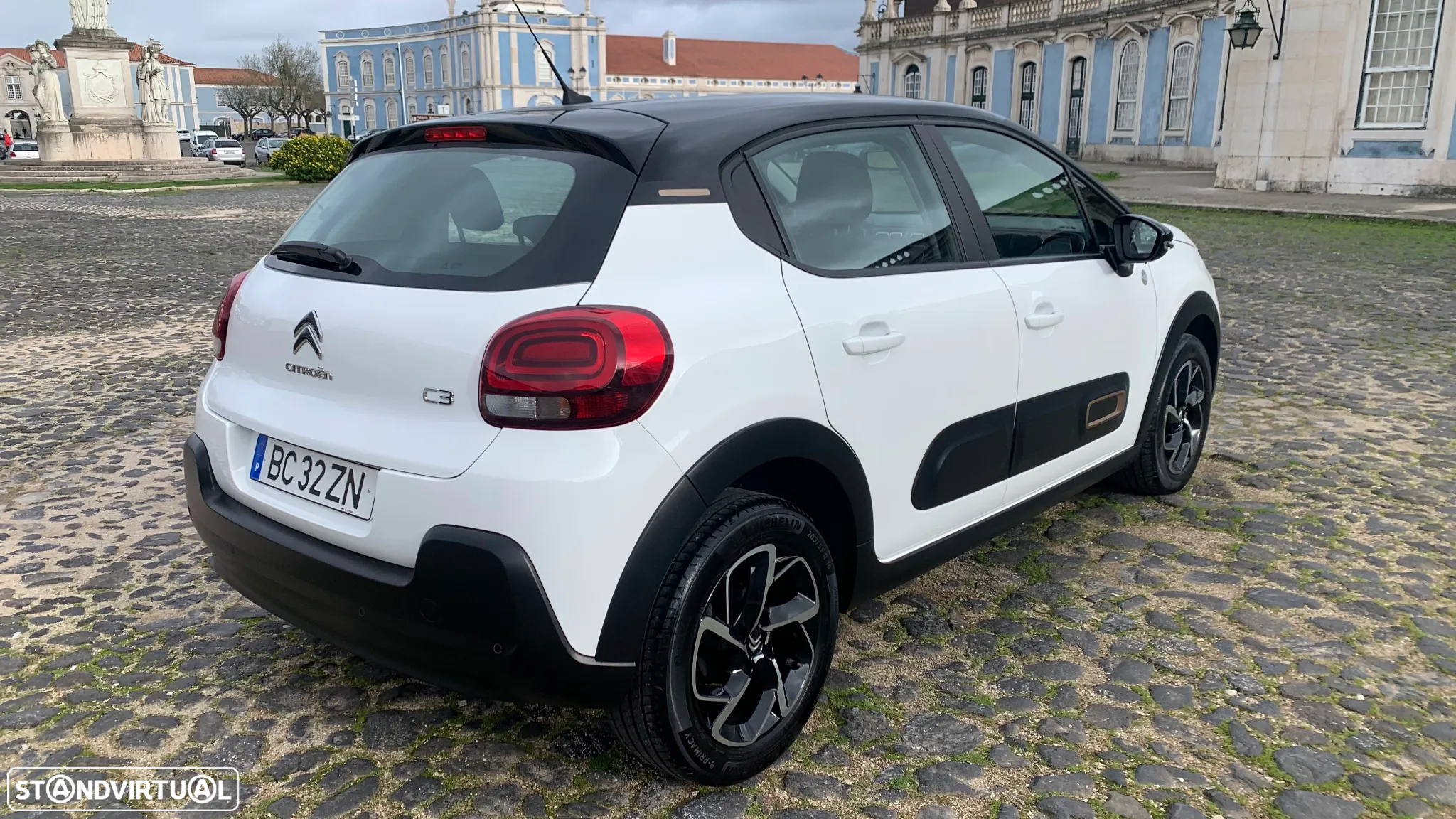 Citroën C3 1.2 PureTech C-Series - 12