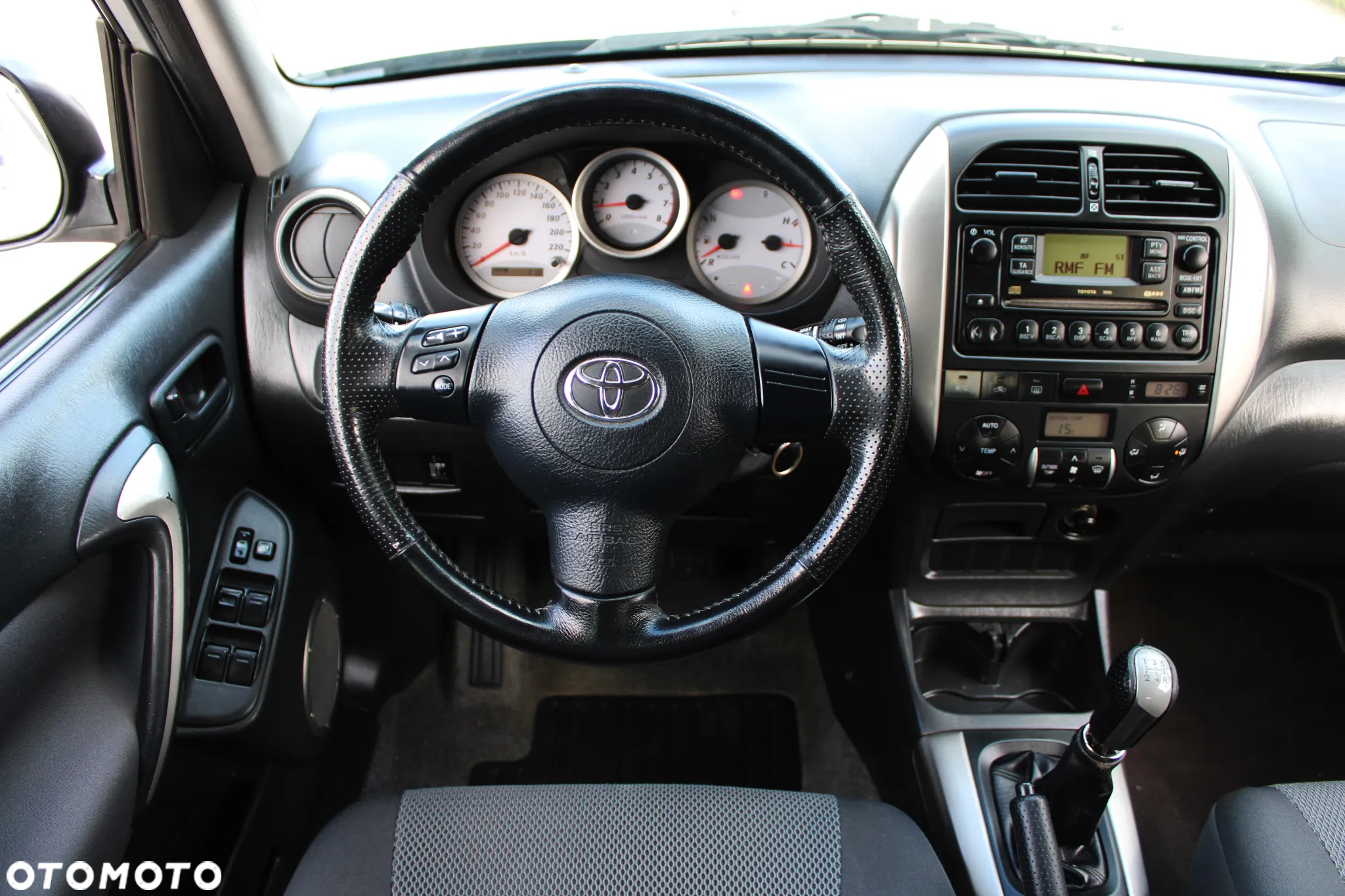 Toyota RAV4 - 18