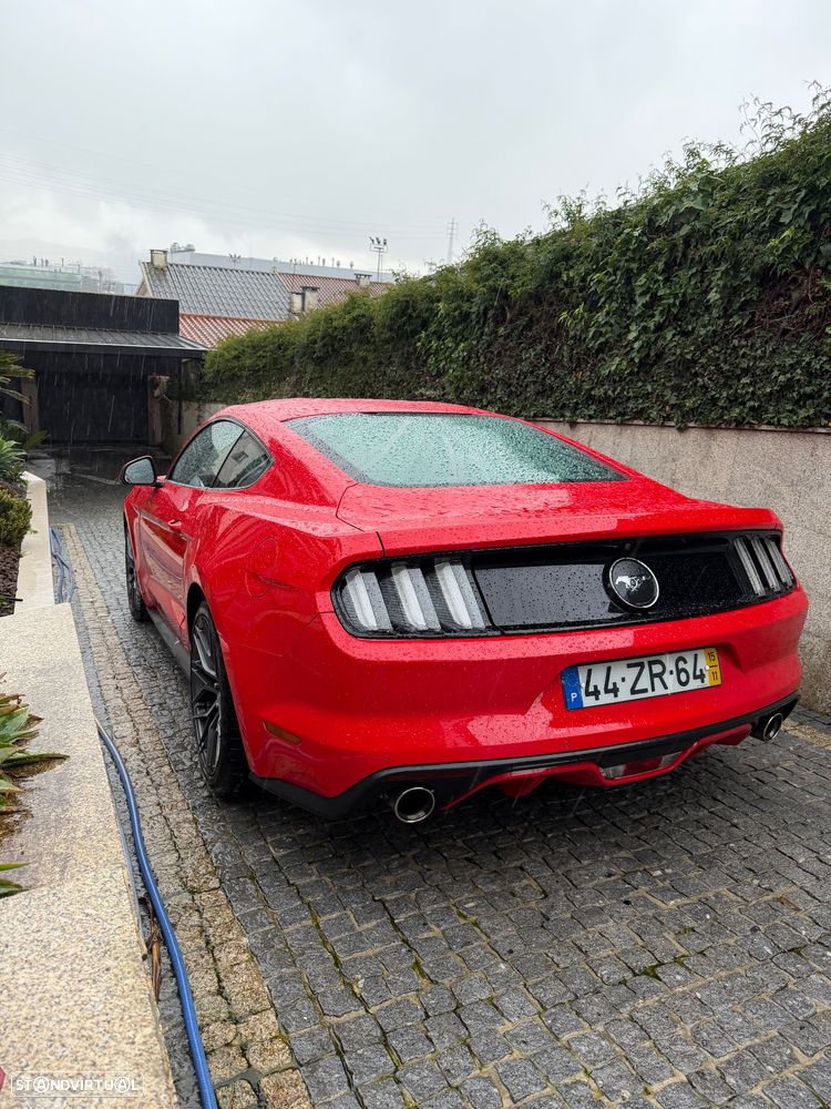Ford Mustang 2.3 Eco Boost - 4