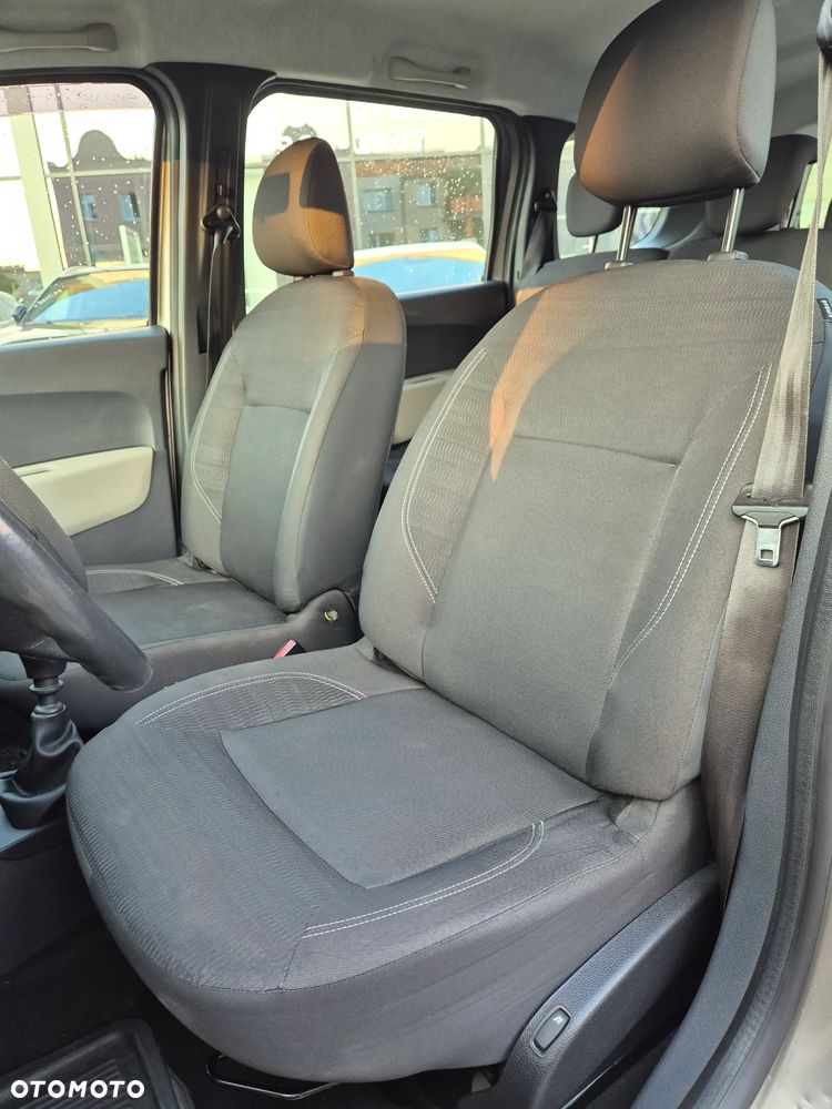 Dacia Lodgy 1.5 dCi Laureate - 13