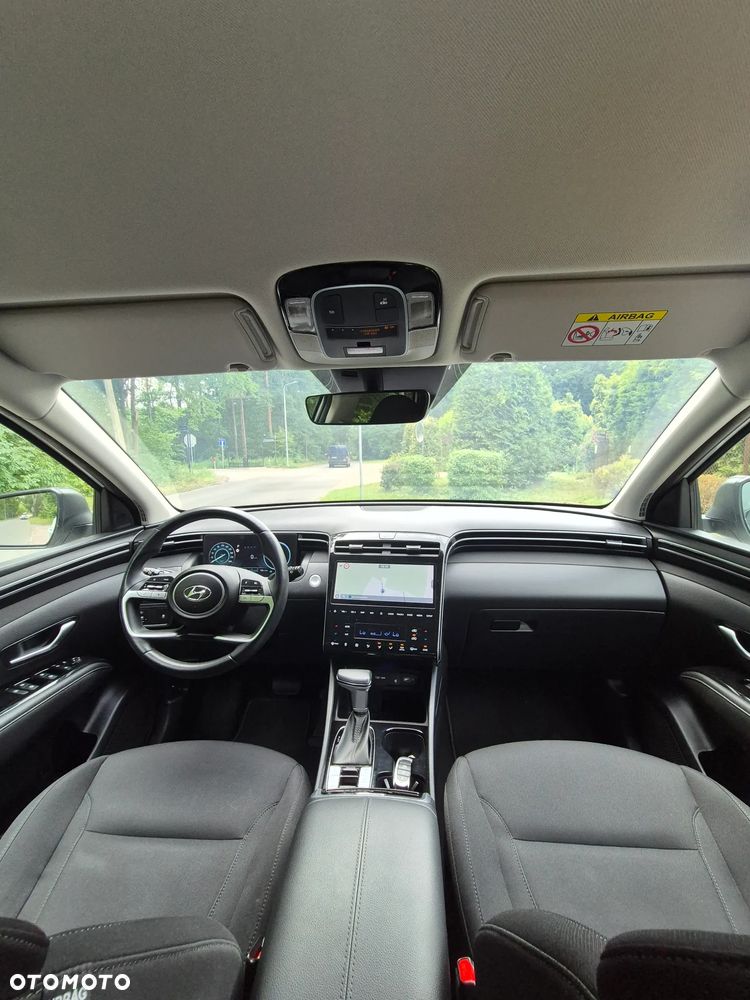 Hyundai Tucson ver-1-6-t--gdi-style-4wd-dct - 9