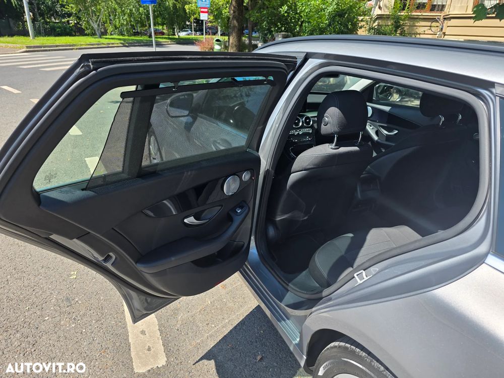 Mercedes-Benz C 300 h Aut. - 9