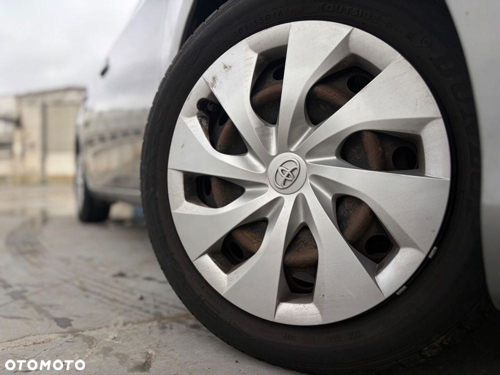 Toyota Auris 2018 photo 4