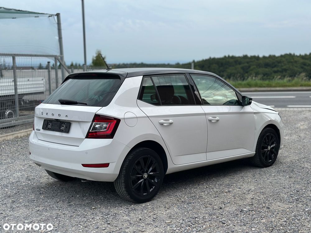 Skoda Fabia 1.0 Style Color - 15
