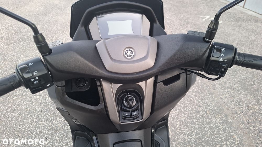 Yamaha NMAX - 30