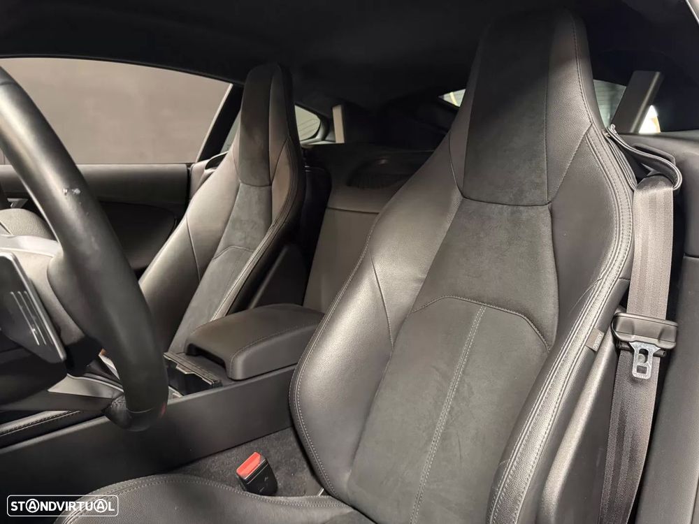 Jaguar F-Type 2.0 i4 R-Dynamic Black - 26