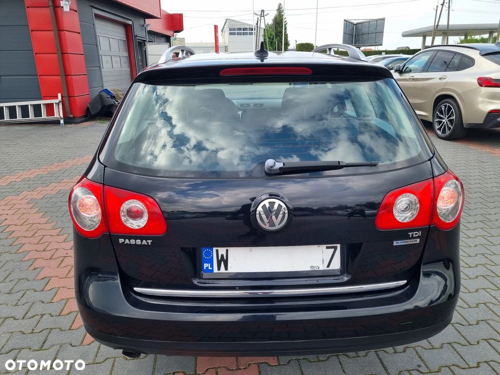 Volkswagen Passat 1.6 TDI DPF BlueMot Comfortline - 7