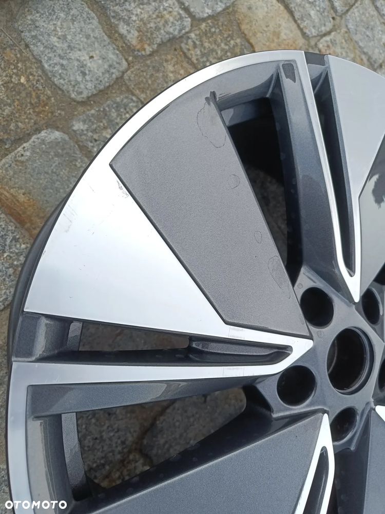 Felga aluminiowa 19 Skoda Enyaq 8Jx19 H2 ET45 5LA601025 - 10