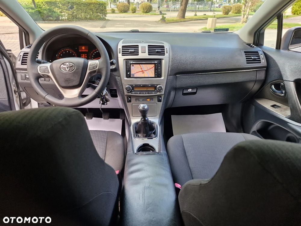 Toyota Avensis 1.8 Sol plus NAVI - 5