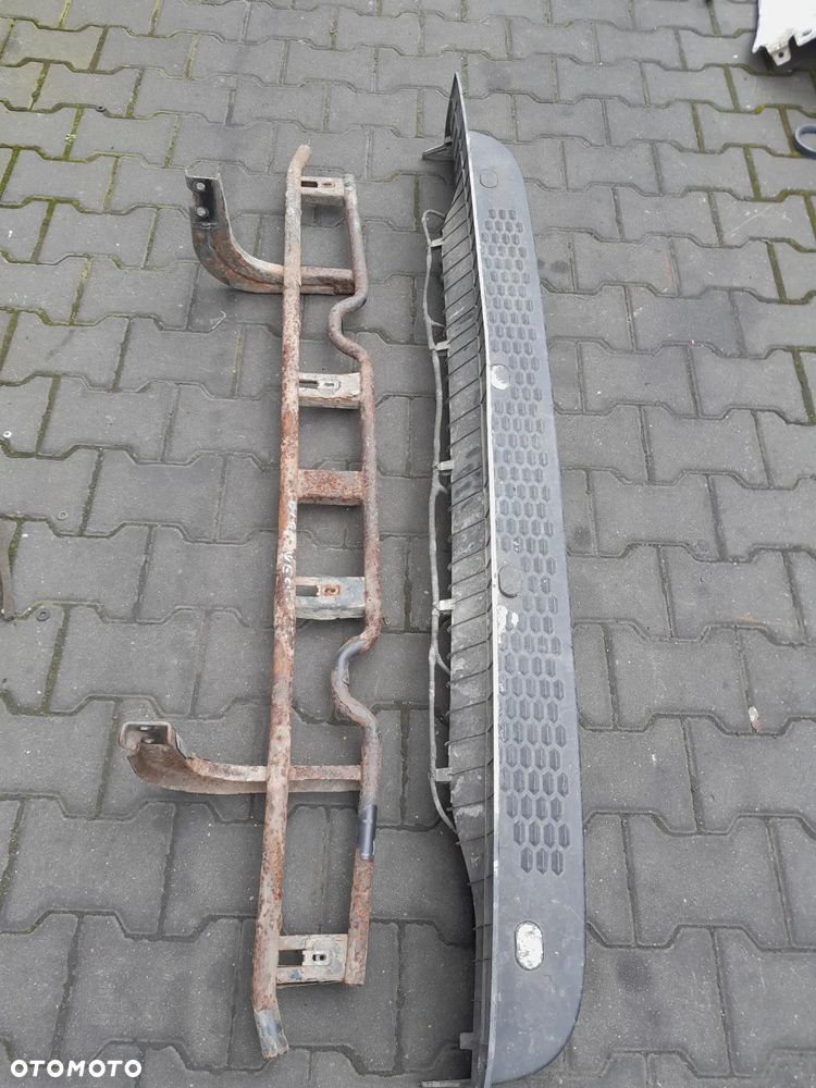 Zderzak stopień PDC Iveco Daily 15r - 1