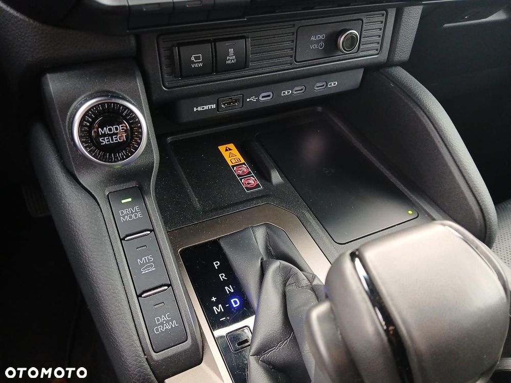 Toyota Land Cruiser LC 2.8 D-4D Executive - 32