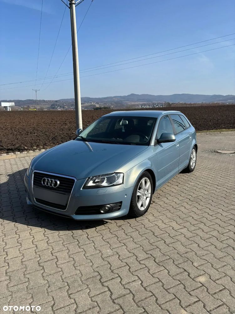 Audi A3 Sportback 2.0 TDI DPF Ambiente - 1