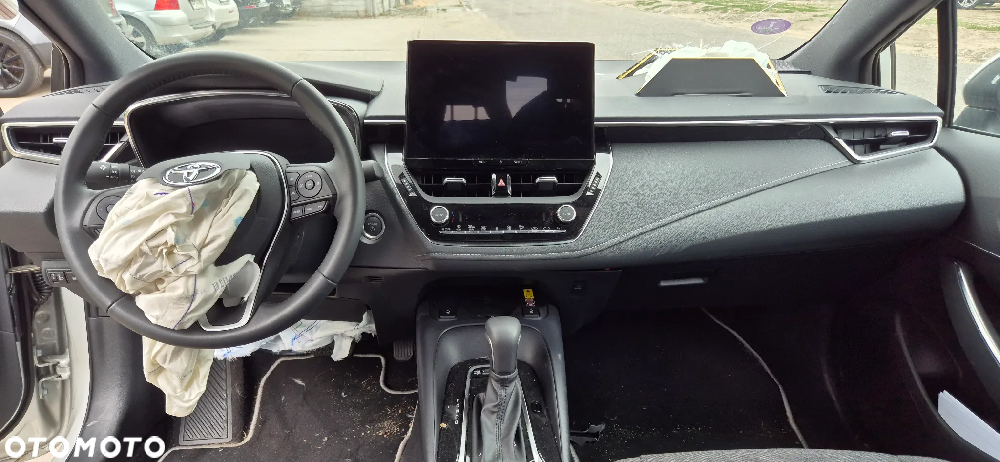Toyota Corolla 1.8 Hybrid Active - 23