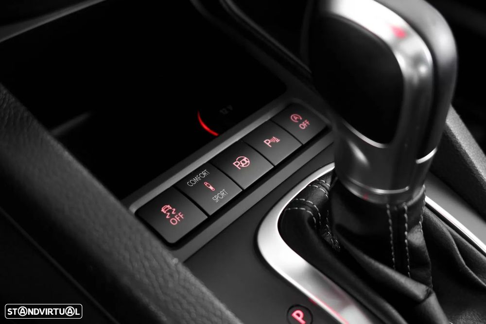 VW Scirocco 2.0 TDI Sport DSG - 11