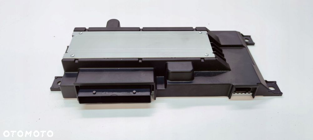 WZMACNIACZ BANG & OLUFSEN AUDI A4 A5 Q5 8W0035223A - 2