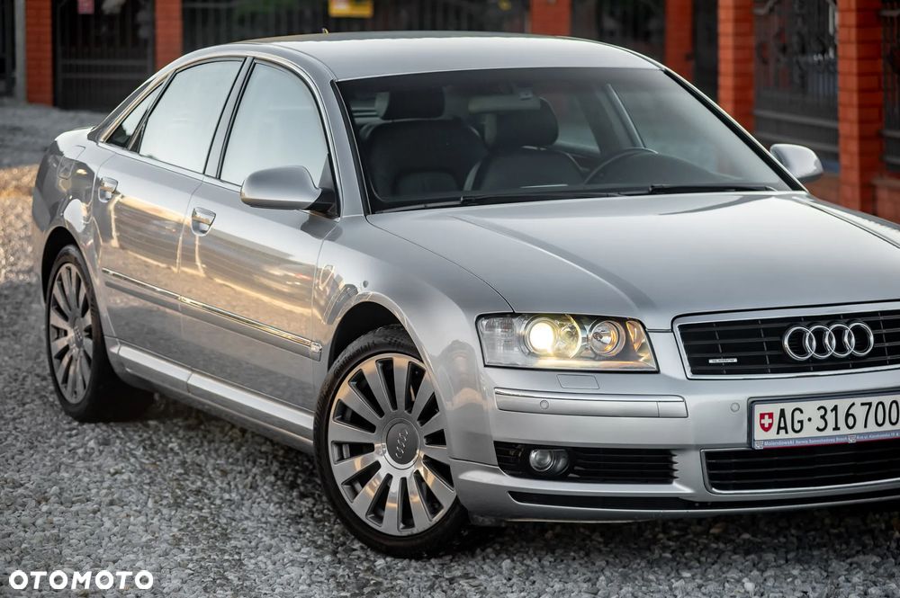 Audi A8 4.2 Quattro - 2