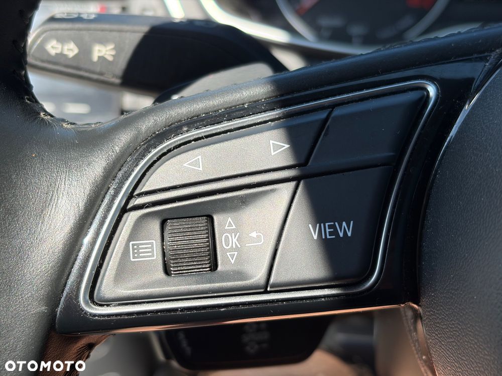 Audi A4 Avant 40 TFSI S tronic - 19