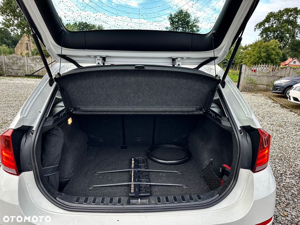 BMW X1 sDrive18i xLine - 13