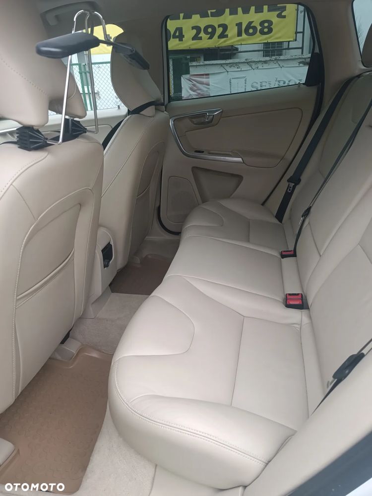 Volvo XC 60 - 13