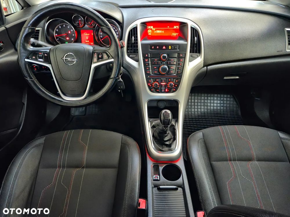 Opel Astra 1.4 Turbo - 5