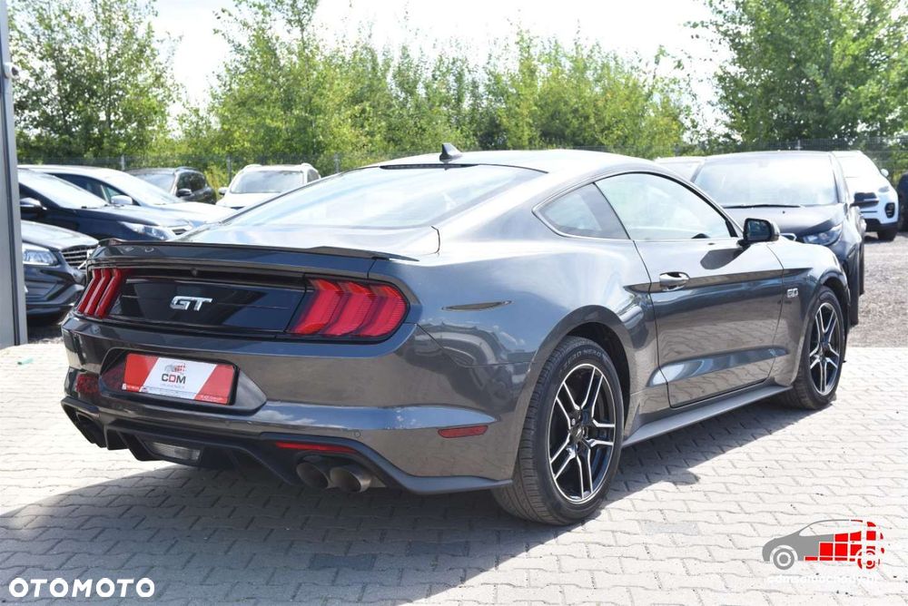 Ford Mustang 5.0 V8 GT - 10