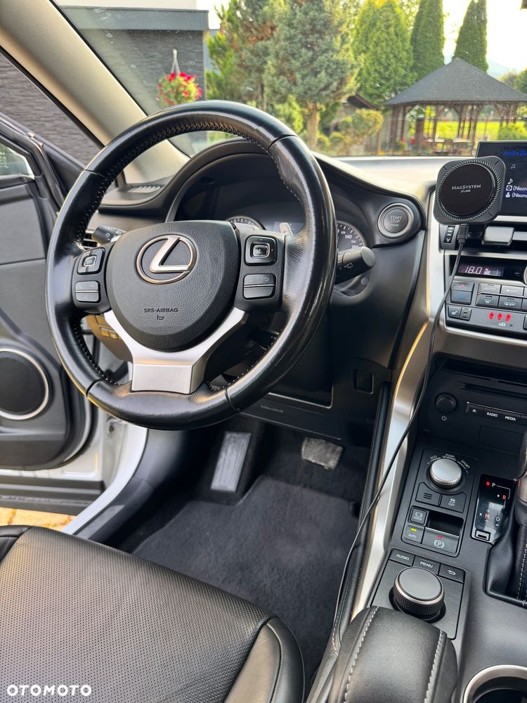 Lexus NX 200t - 7