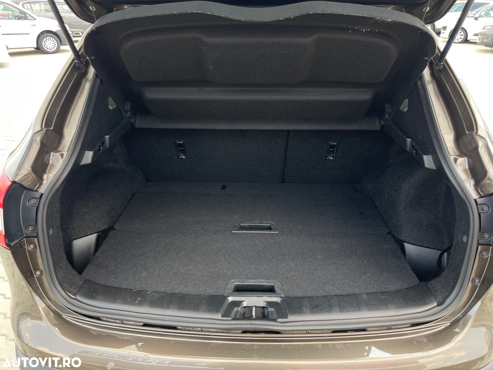Nissan Qashqai 1.5 DCI N-CONNECTA - 8