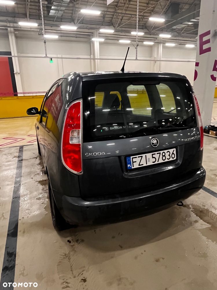 Skoda Roomster 1.4 16V Comfort - 9