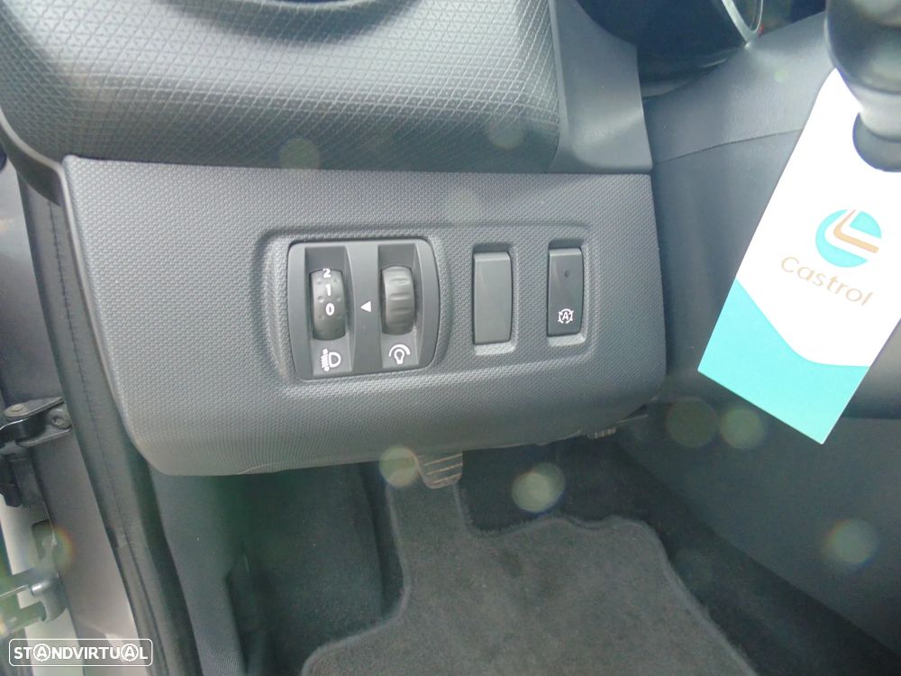 Renault Clio Sport Tourer 1.5 dCi Dynamique S - 24