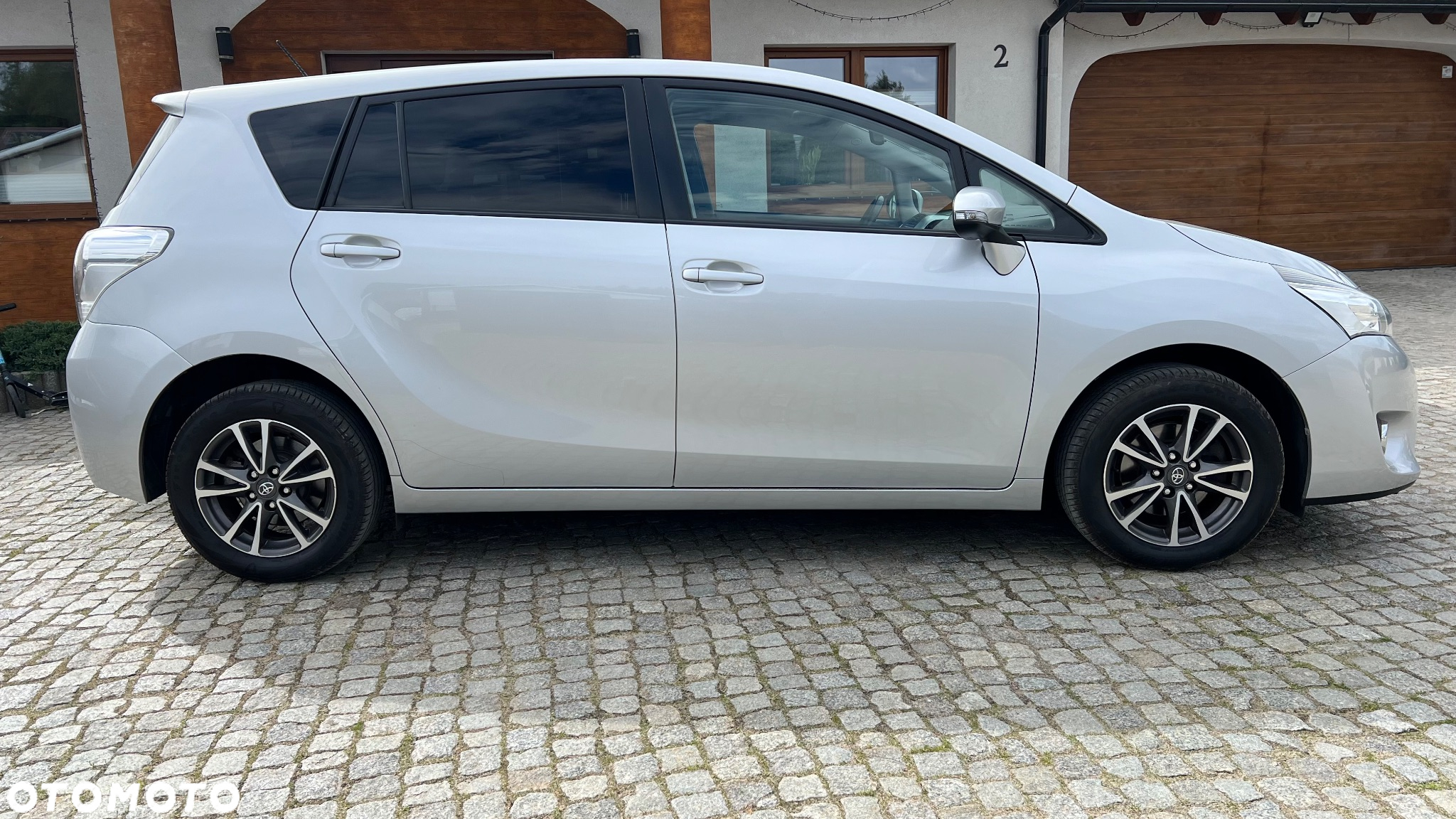Toyota Verso 1.8 7-Sitzer Executive - 4