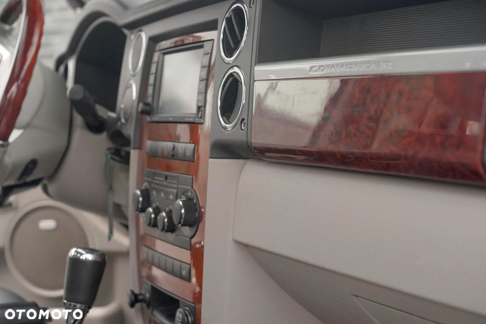 Jeep Commander 3.0 CRD DPF Automatik Overland - 21