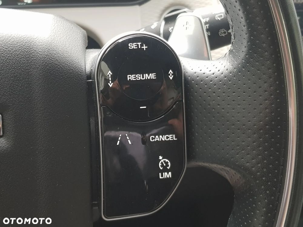 Land Rover Range Rover Velar 2.0 SD4 R-Dynamic SE - 13