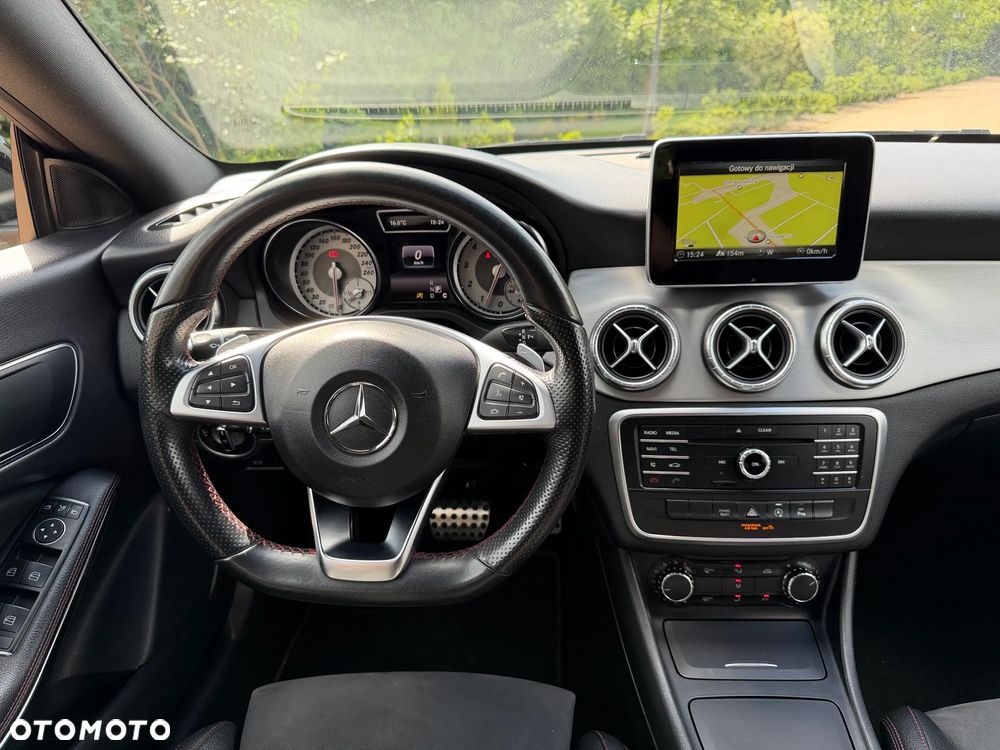 Mercedes-Benz CLA 250 4Matic 7G-DCT AMG Line - 22