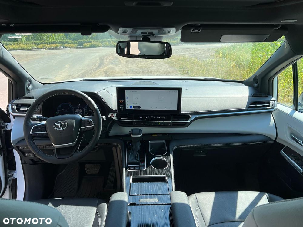 Toyota Sienna - 20