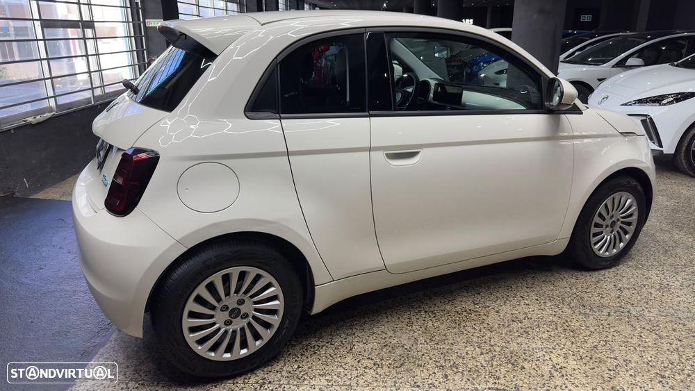 Fiat 500e 3 + 1 23,8kWh Icon - 7