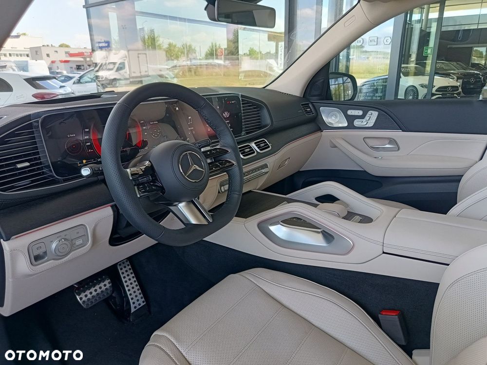 Mercedes-Benz GLS - 17