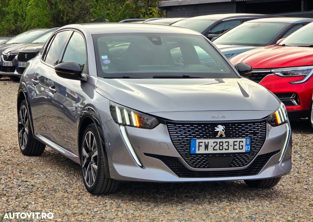 Peugeot 208 PureTech 130 EAT8 GT - 1